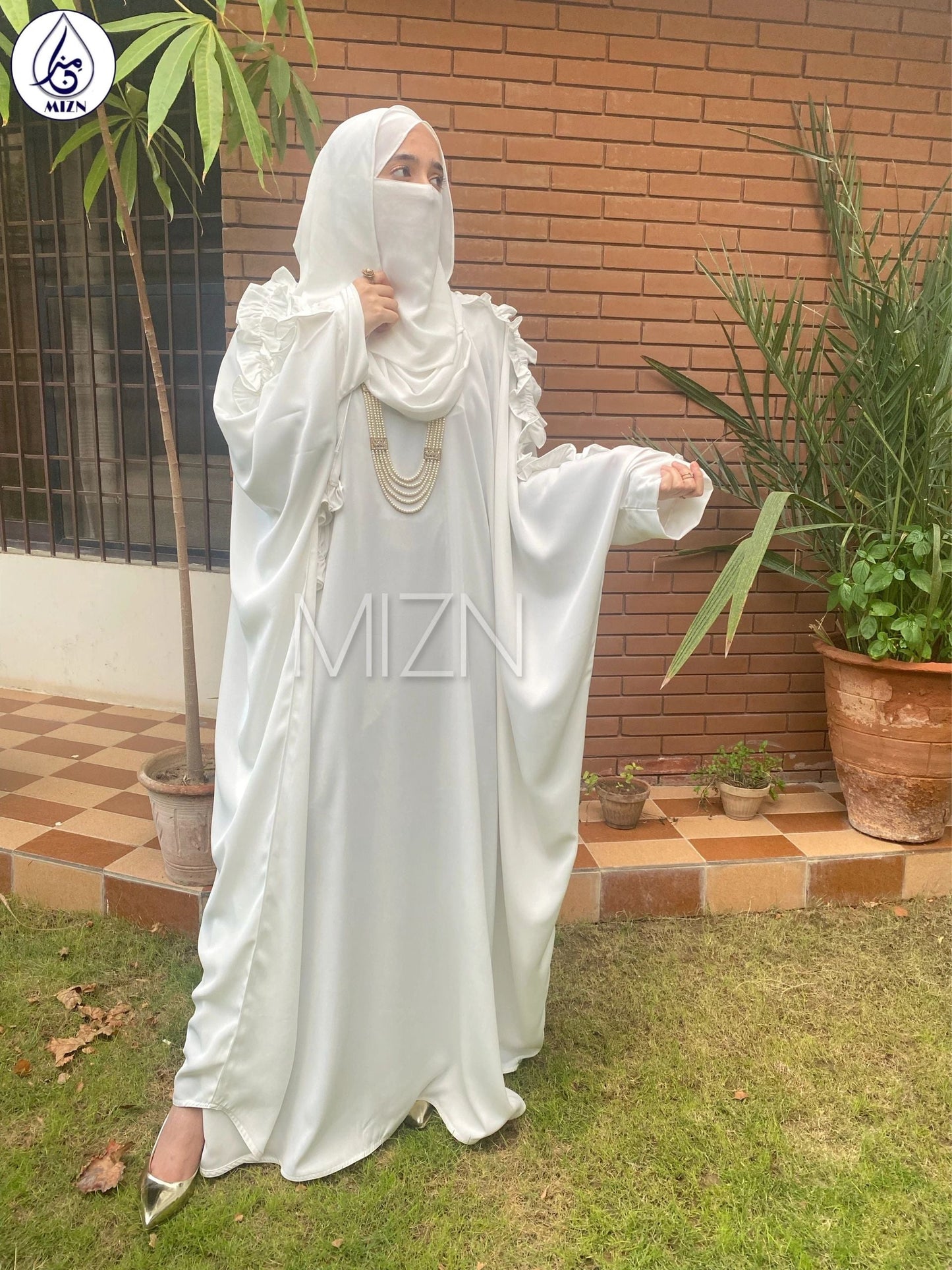 DIVINE with hijab