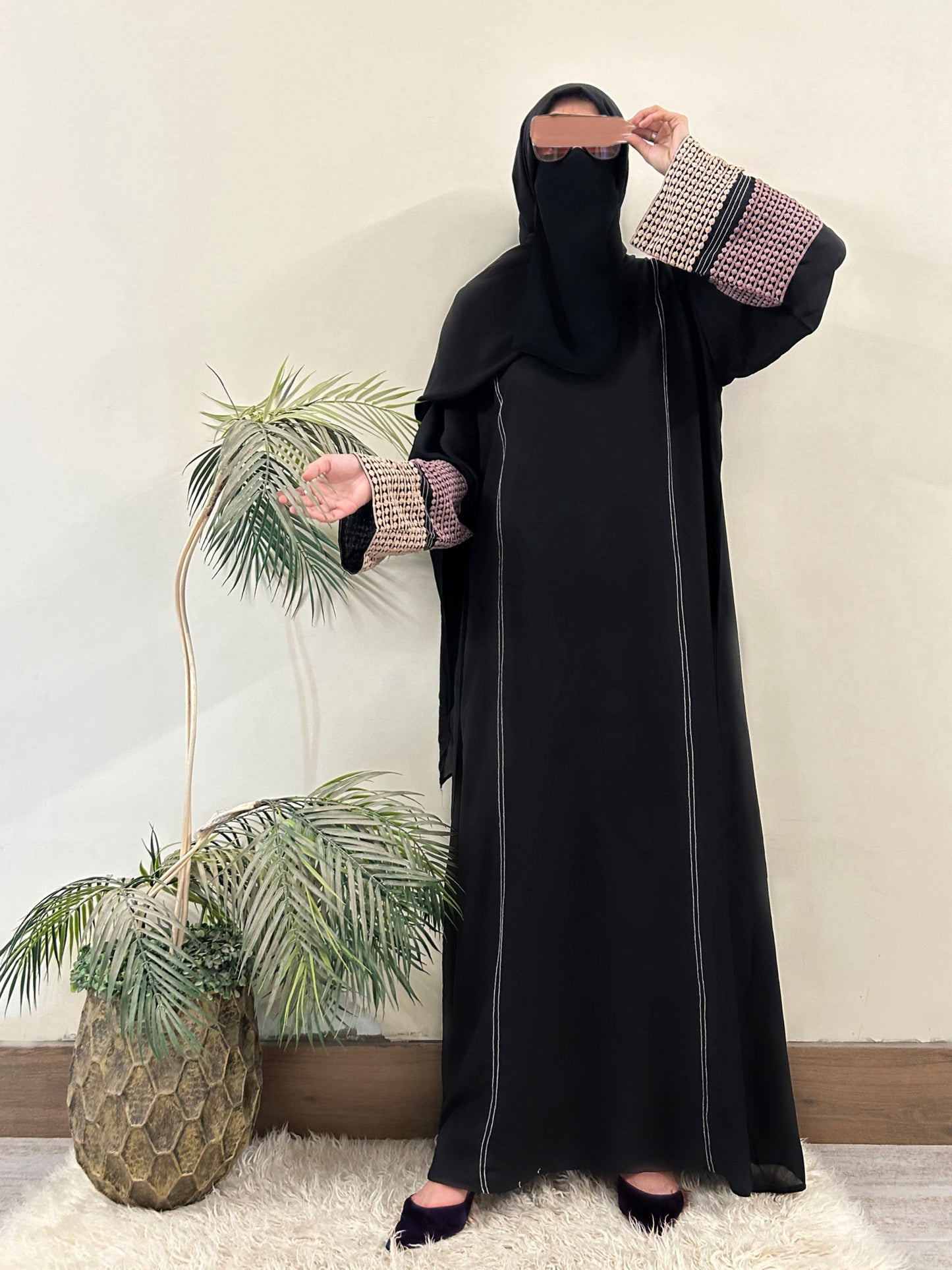 CANVAS ABAYA