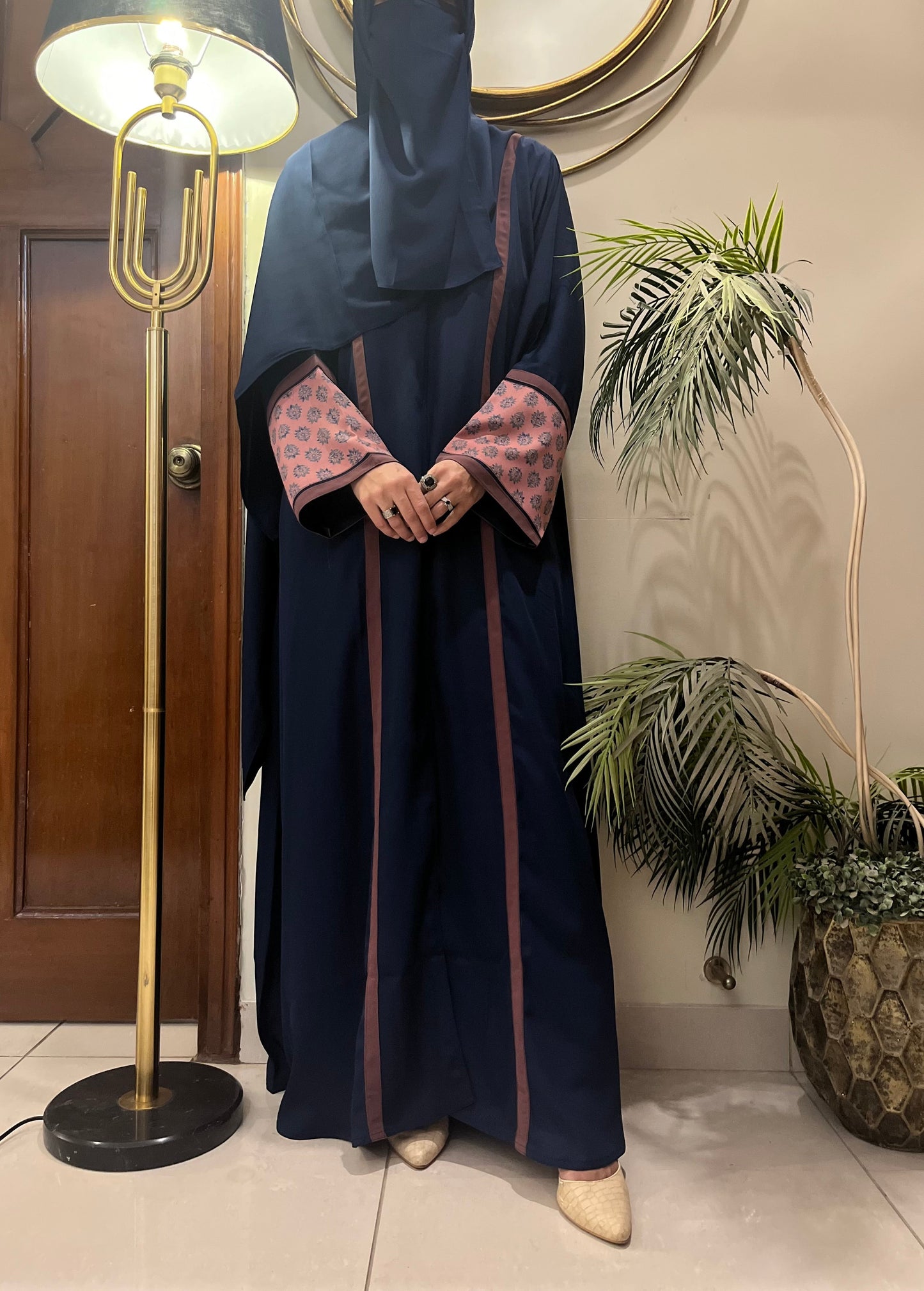 MIST ABAYA